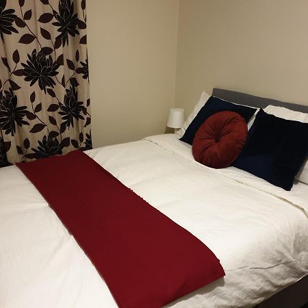 2 Bedroom Lovely Apartment In Woolwich London Exterior foto