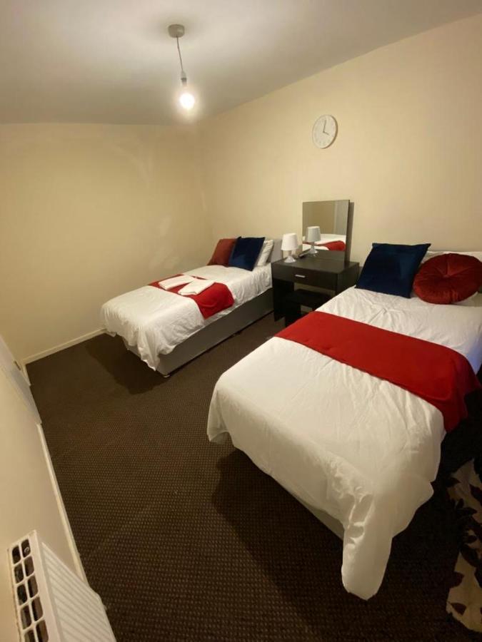 2 Bedroom Lovely Apartment In Woolwich London Exterior foto